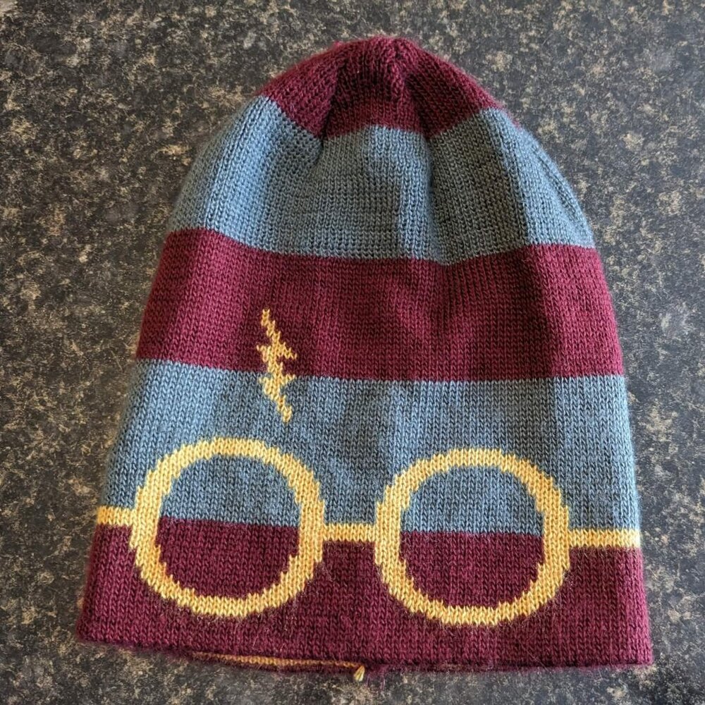 Harry Potter Unisex Knit Beanie Hat Grey Maroon Stripe Scar One Size - VGUC
